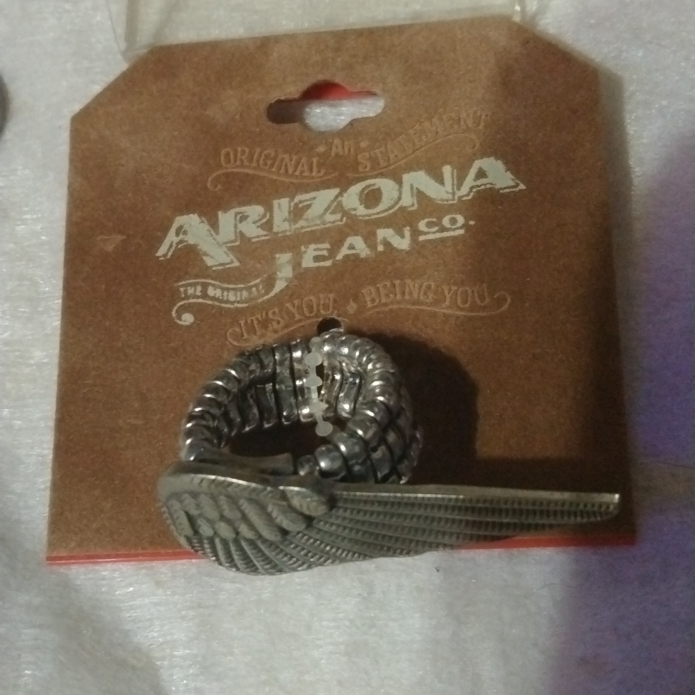 Angel wing ring stretch silver tone NWT (sku 862) - Picture 2 of 4